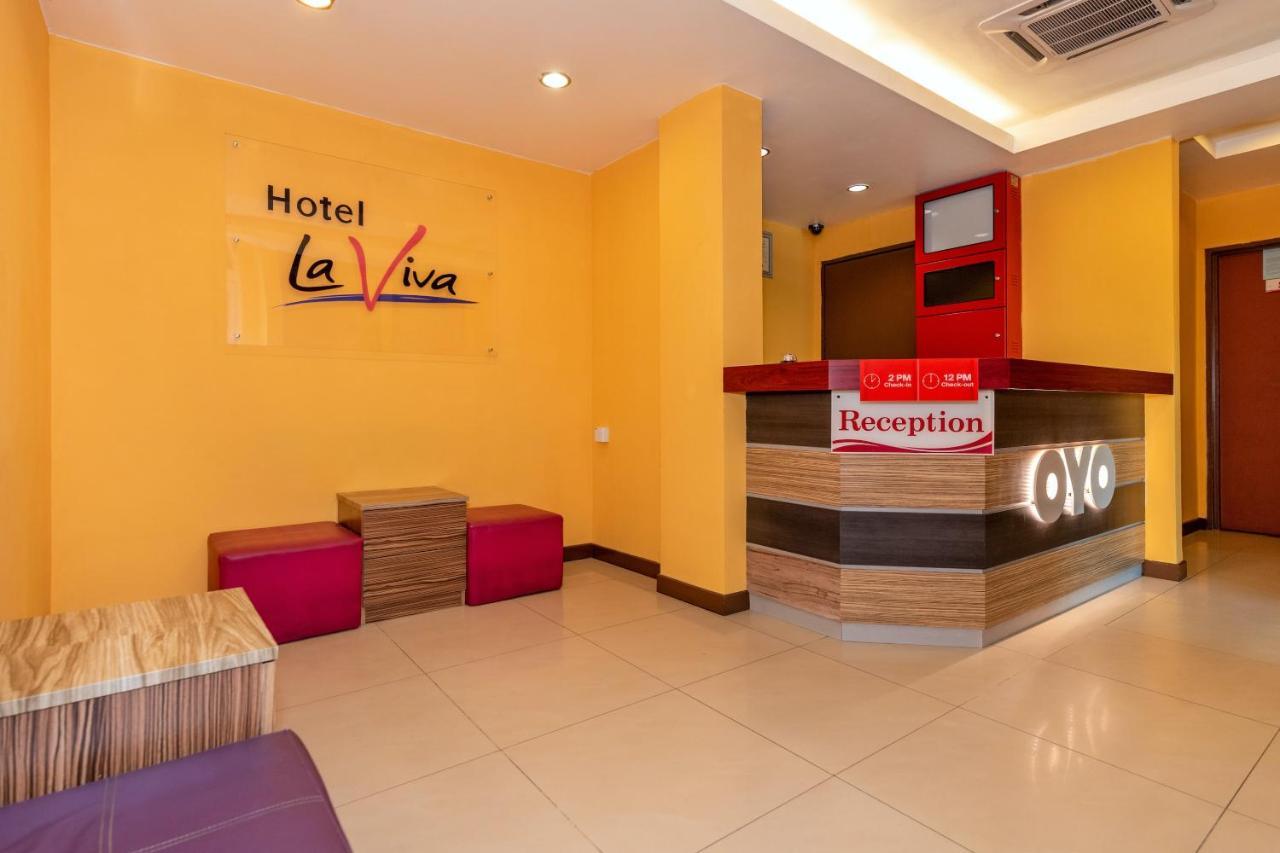 Oyo 216 La Viva Hotel Kota Kinabalu Buitenkant foto