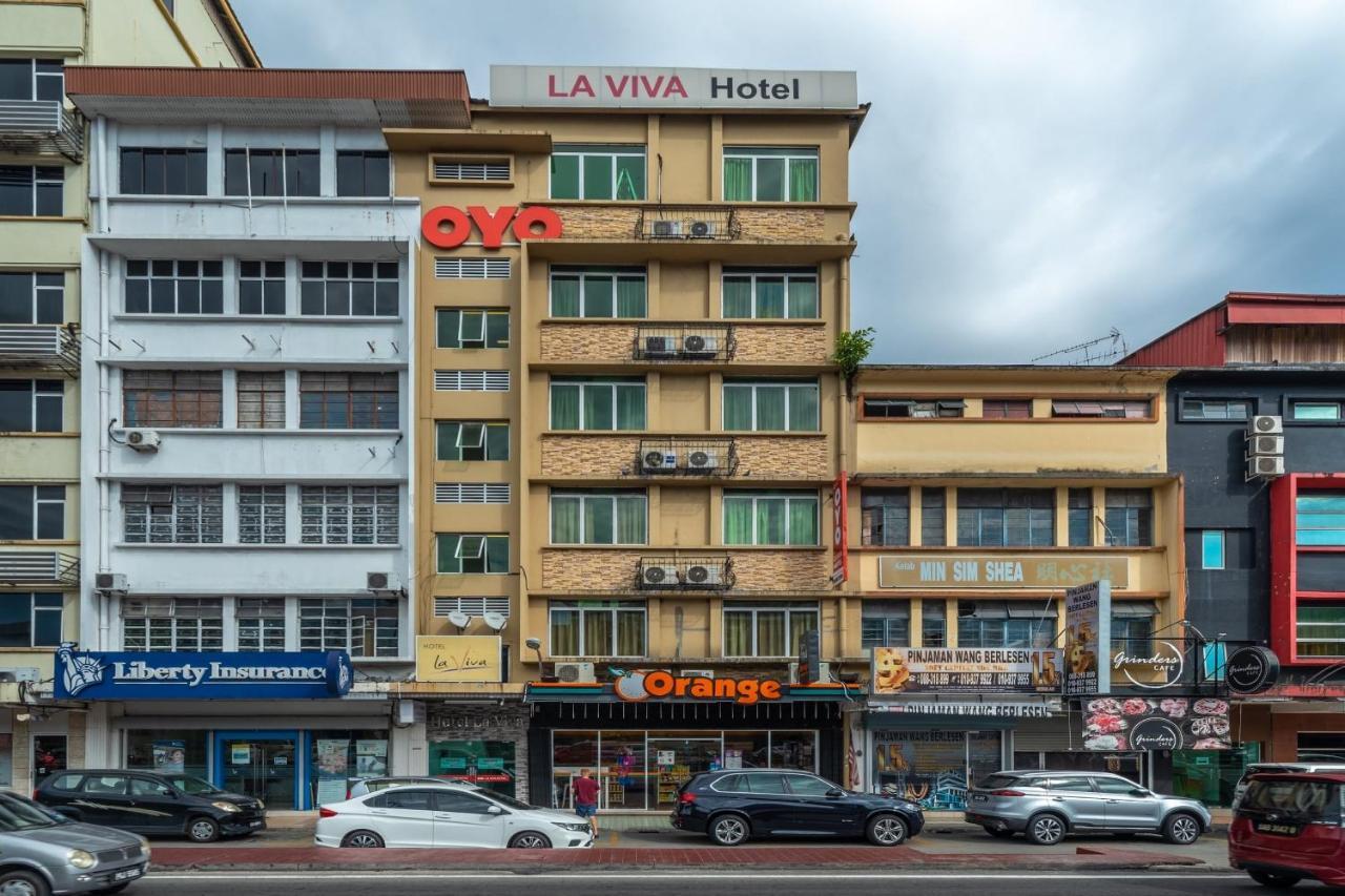 Oyo 216 La Viva Hotel Kota Kinabalu Buitenkant foto