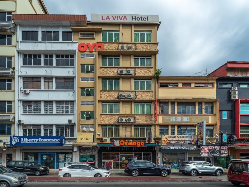 Oyo 216 La Viva Hotel Kota Kinabalu Buitenkant foto